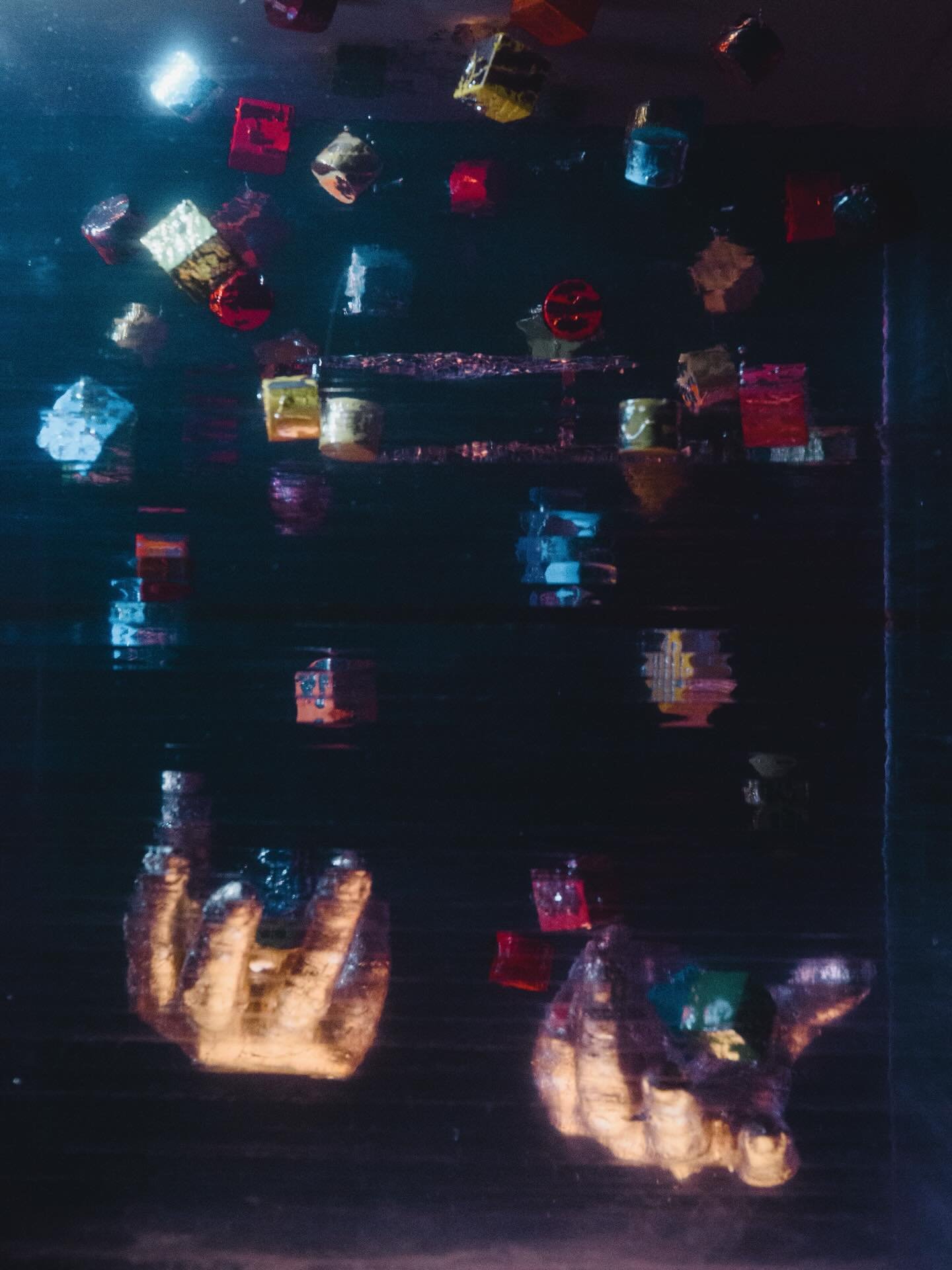 @misabel_soto just doing what she does best ♥️

Playing
Mixed Texhnique
22k/gold leaf
154 x 39 x 37 cms

Song was released by spanish artist @___________jaime 
A gem for the dancing souls. Get your song through any platform, as well as Bandcamp 🪱

DM is to see the piece in person